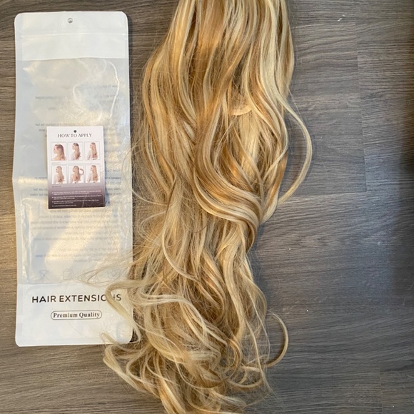 Hair Extensions - Picture 2 of 2